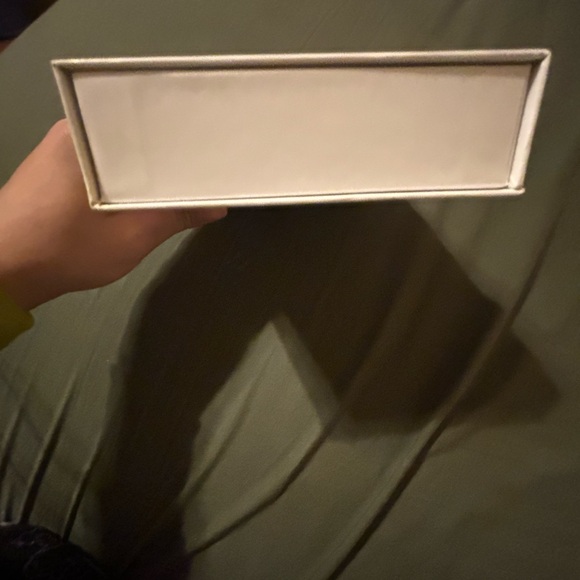 Gua Sha + Face Roller | Clear Quartz set - Picture 5 of 7